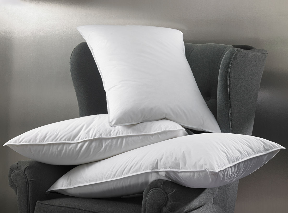 Almohada de plumón y plumas 2